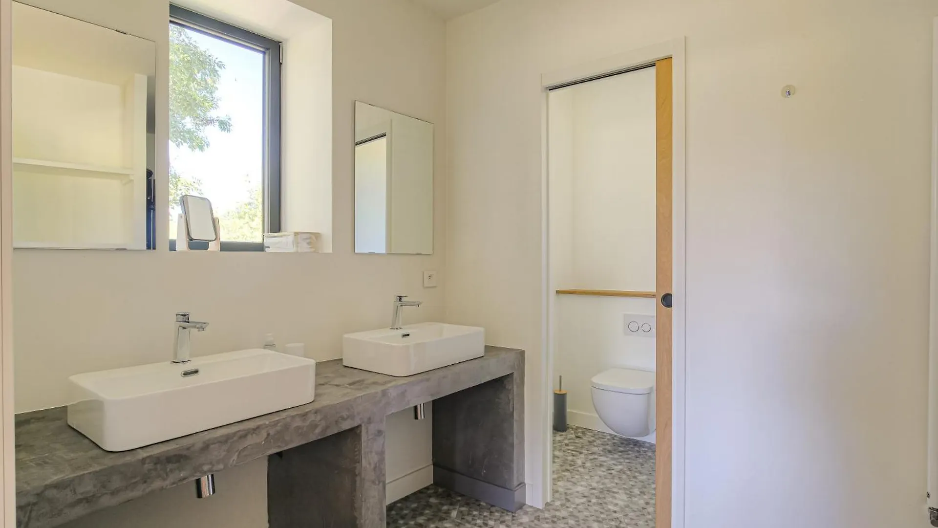 Holiday home Ancien Cuvage Renove En Beaujolais Villa Denice