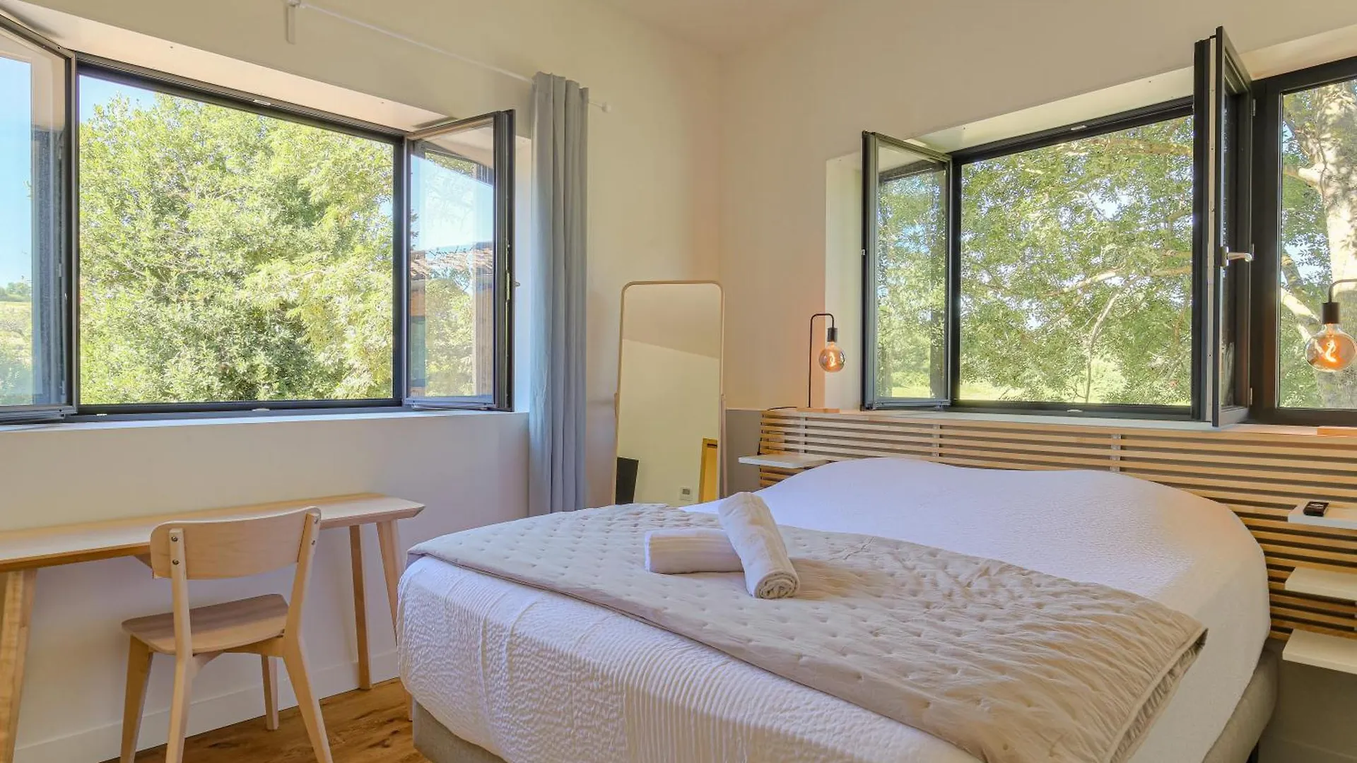 Holiday home Ancien Cuvage Renove En Beaujolais Villa Denice